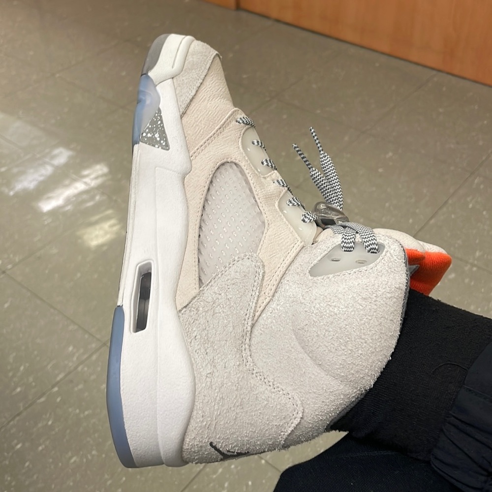 Jordan’s only wore few times lightly worn
